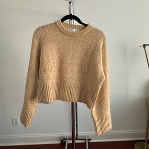 Zara Cozy Sweater size M